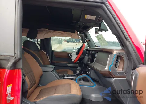 2022 Ford Bronco Base z USA, uszkodzony, nr VIN 1FMDE5DH7NLA98557